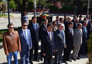 Hüznün gölgesinde kutlama